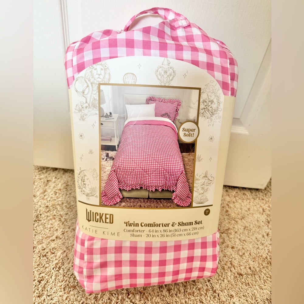 Wicked Twin Comforter & sham set